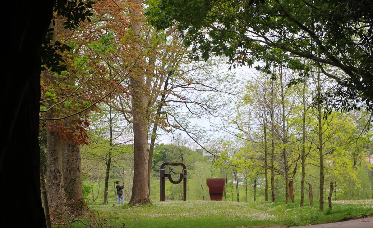 Capture A Coruña's Galerías: Best Photo Times 2025