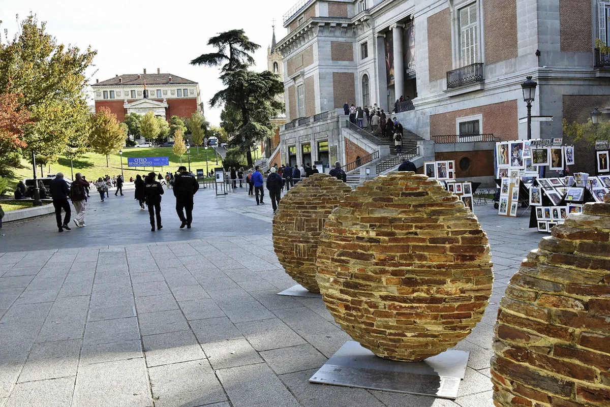 Discovering Galician Granite in A Coruña Buildings
