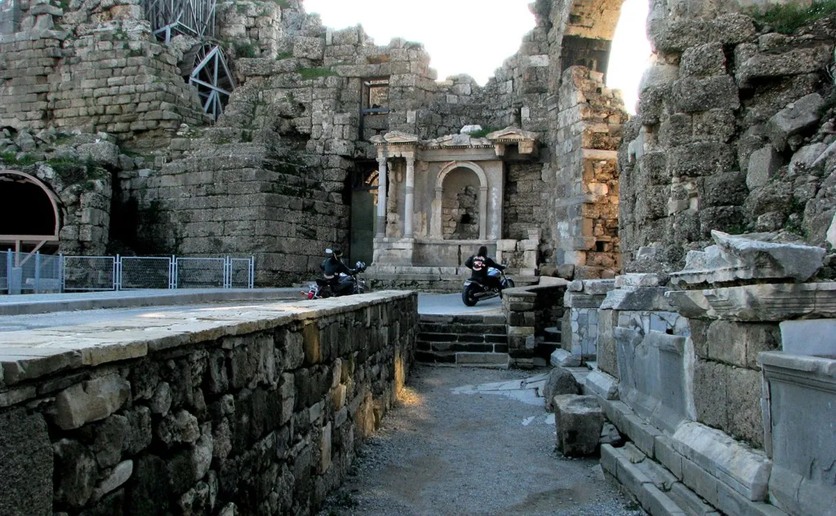Who Designed the Ágora Cultural Center in A Coruña?