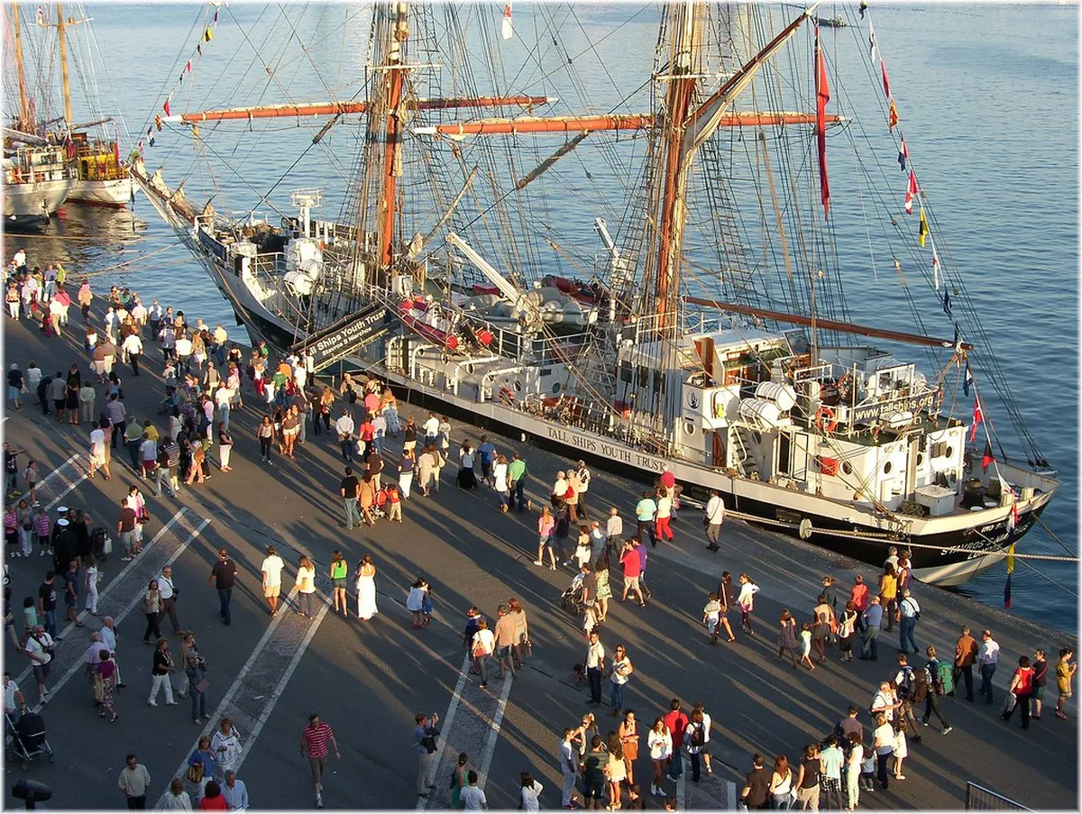 Discover A Coruña's Visionary Modernist Architects