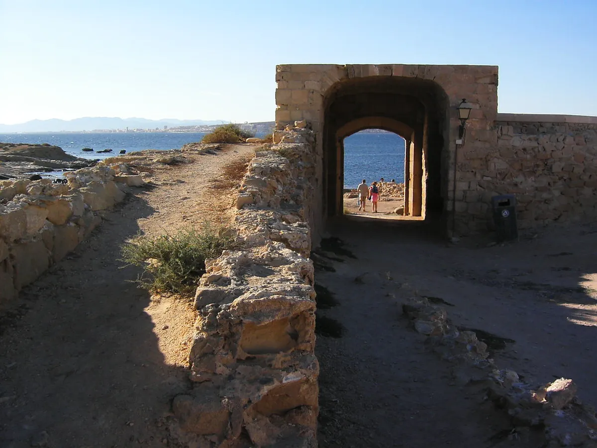 Alicante's Defensive Architecture: A Historical Guide