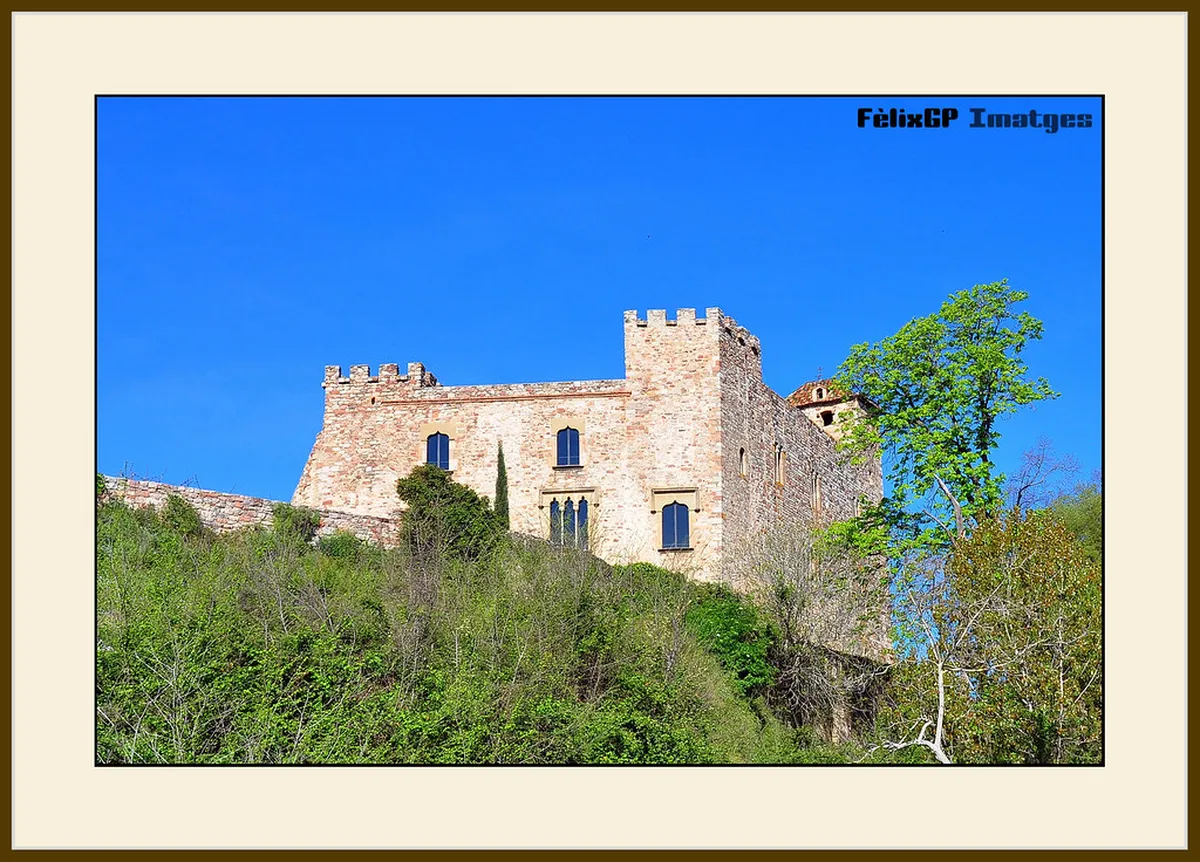 Santa Bárbara Castle Architecture: Alicante Guide