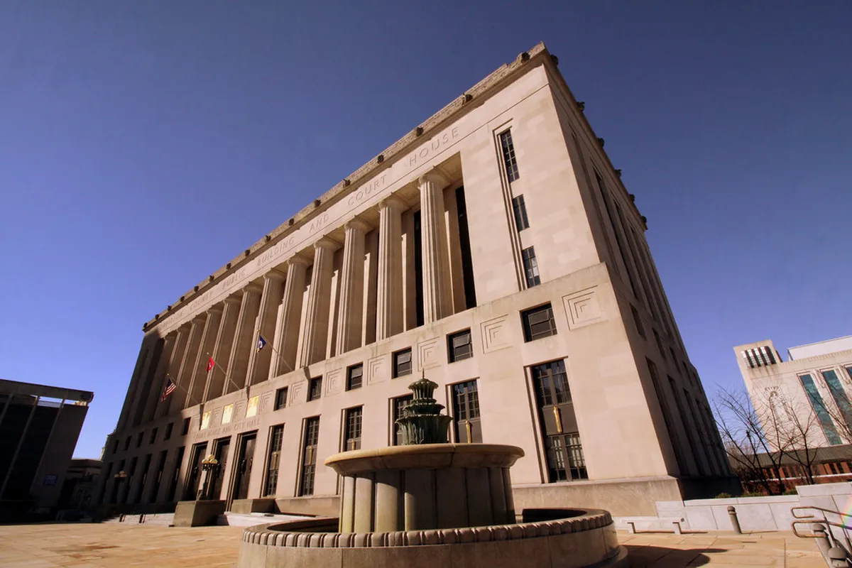 Old Alicante Wooden Doorways: Craftsmanship & Symbolism