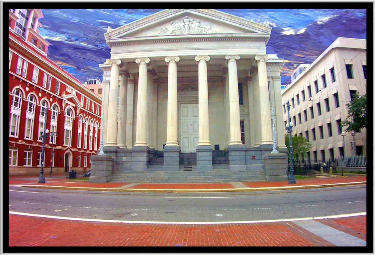 Discover Almería's Elegant Neoclassical Buildings