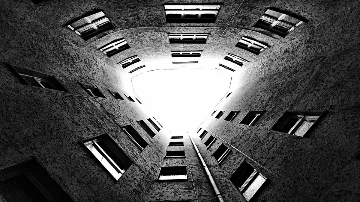 Almería's Secret Courtyards and Alleys Guide 2025