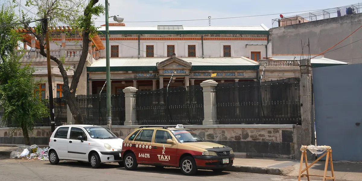 Discover the Eclectic Style of Almería's Escuela de Artes