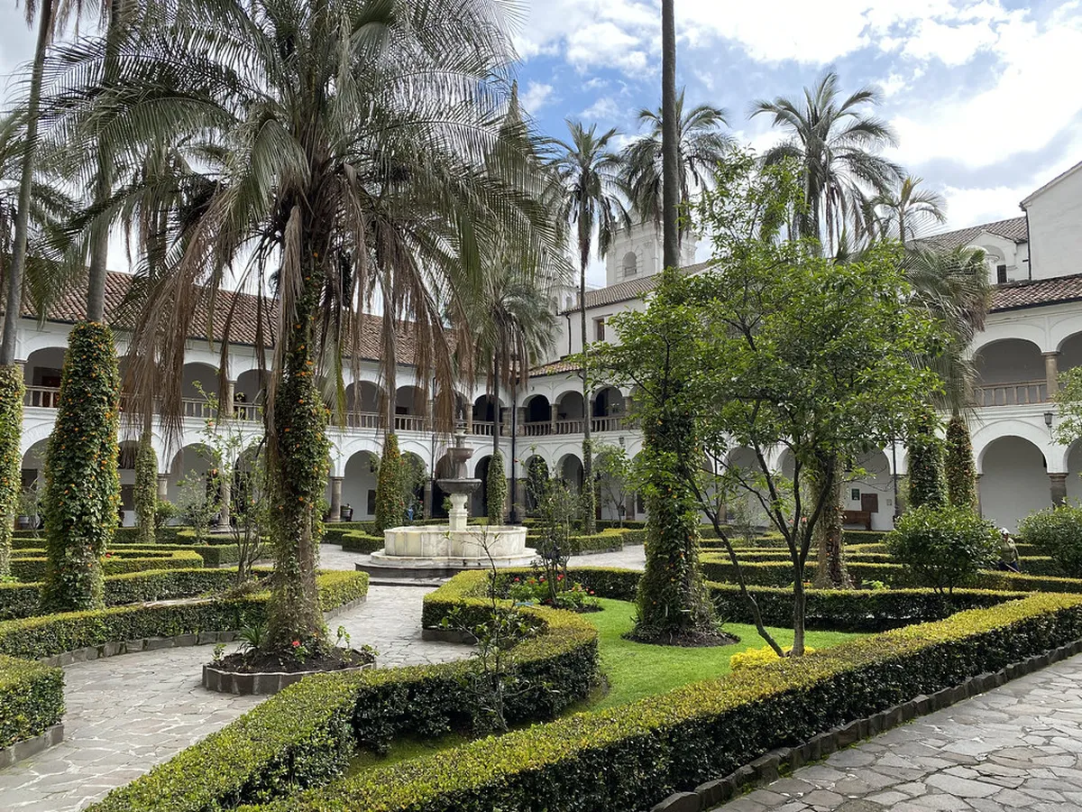 Functions of Andalusian Courtyards in Almería Homes