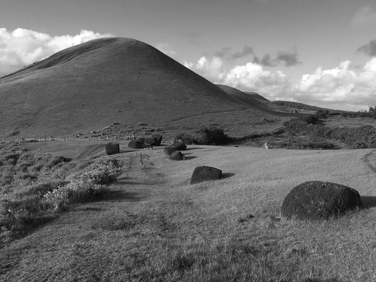 Architectural Comparison of Ávila and Segovia's Beauty
