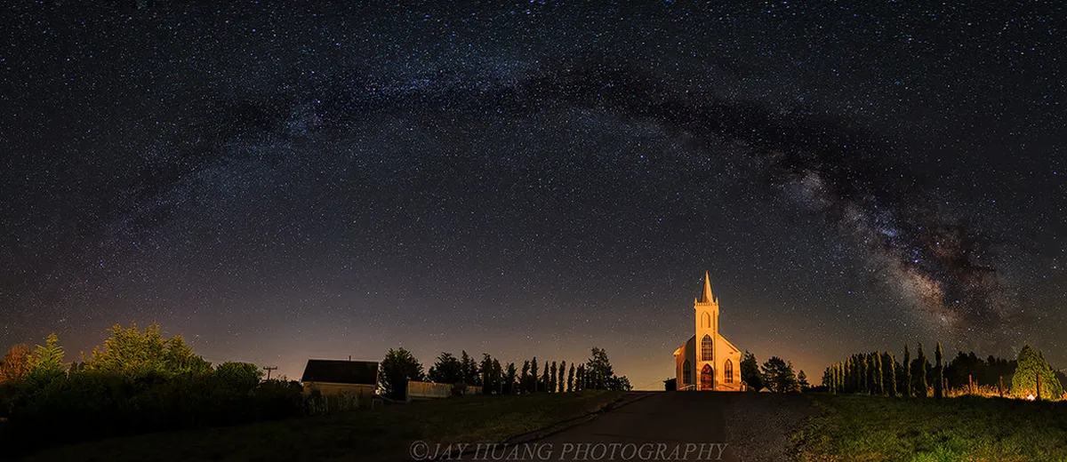 Ávila at Night Photography: Top Tips & Locations 2025
