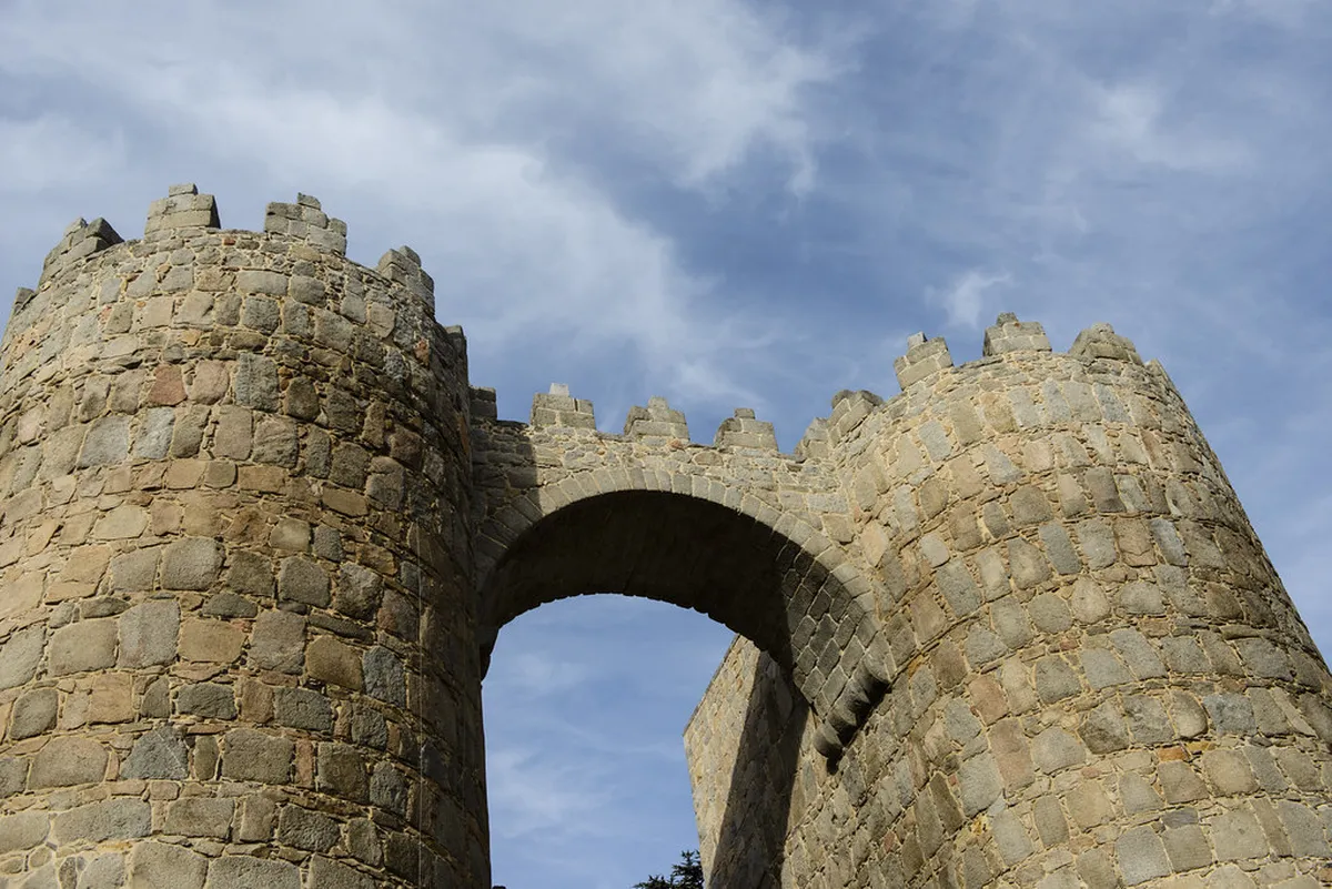 Discover Ávila's City Gates: A Historic 2025 Guide