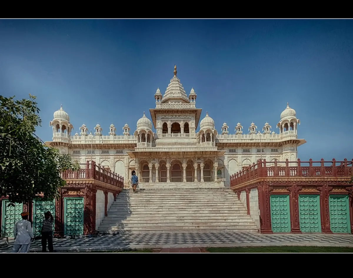 Visiting Ávila's Palaces: Your 2025 Guide to Noble Homes