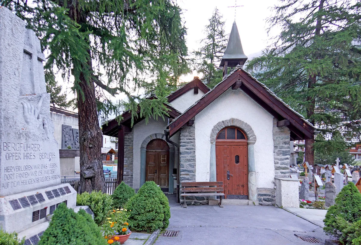 Your Free Self-Guided Architecture Tour of Ávila in 2025