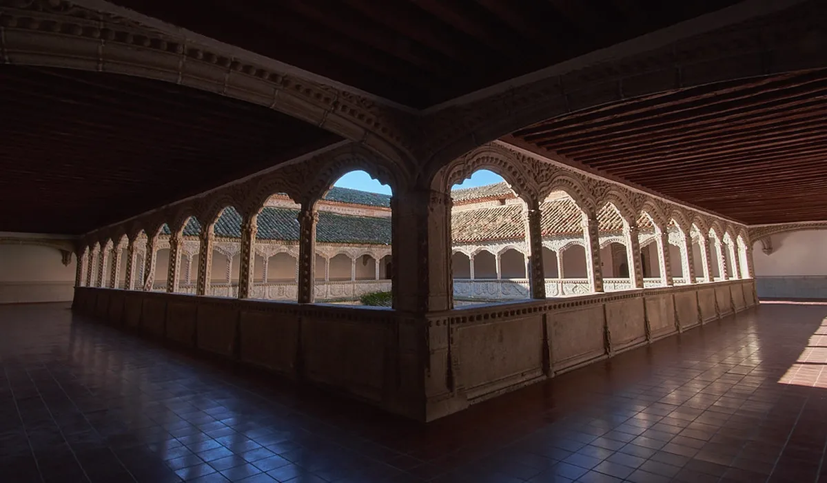 Monasterio de Santo Tomás: Ávila's Royal Gem