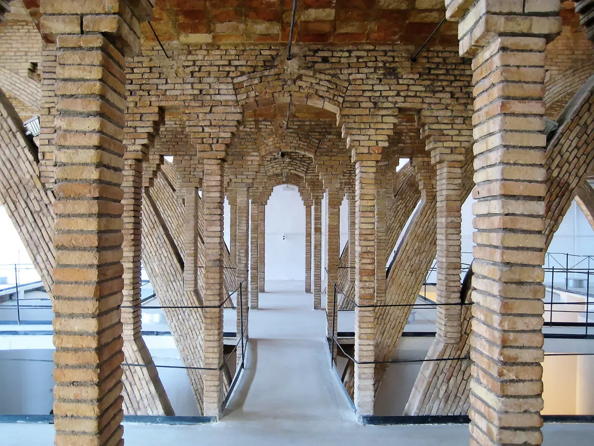 Explore Catalan Modernisme Architecture in Barcelona