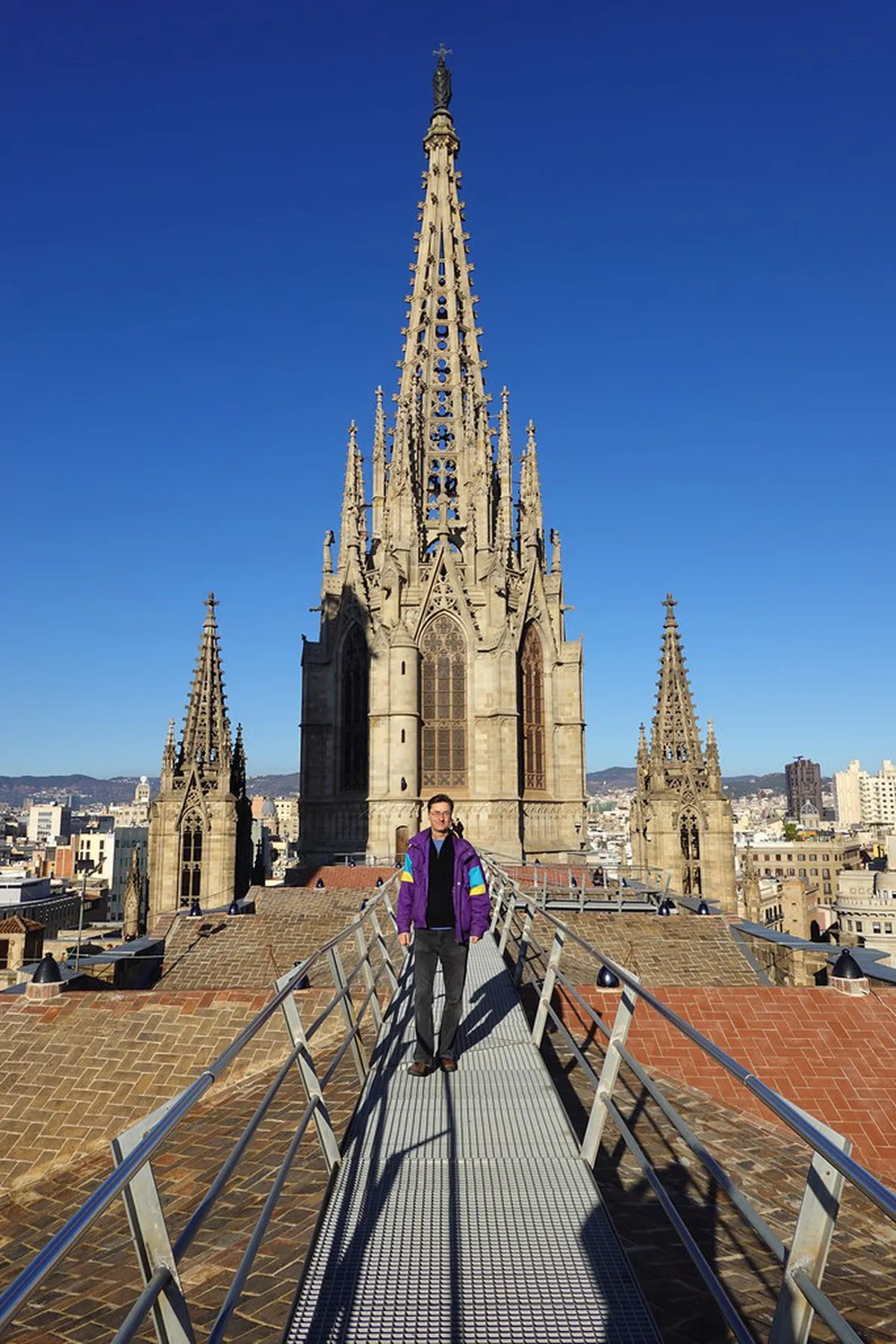 Climbing Barcelona Cathedral Roof: Views & Tips 2025