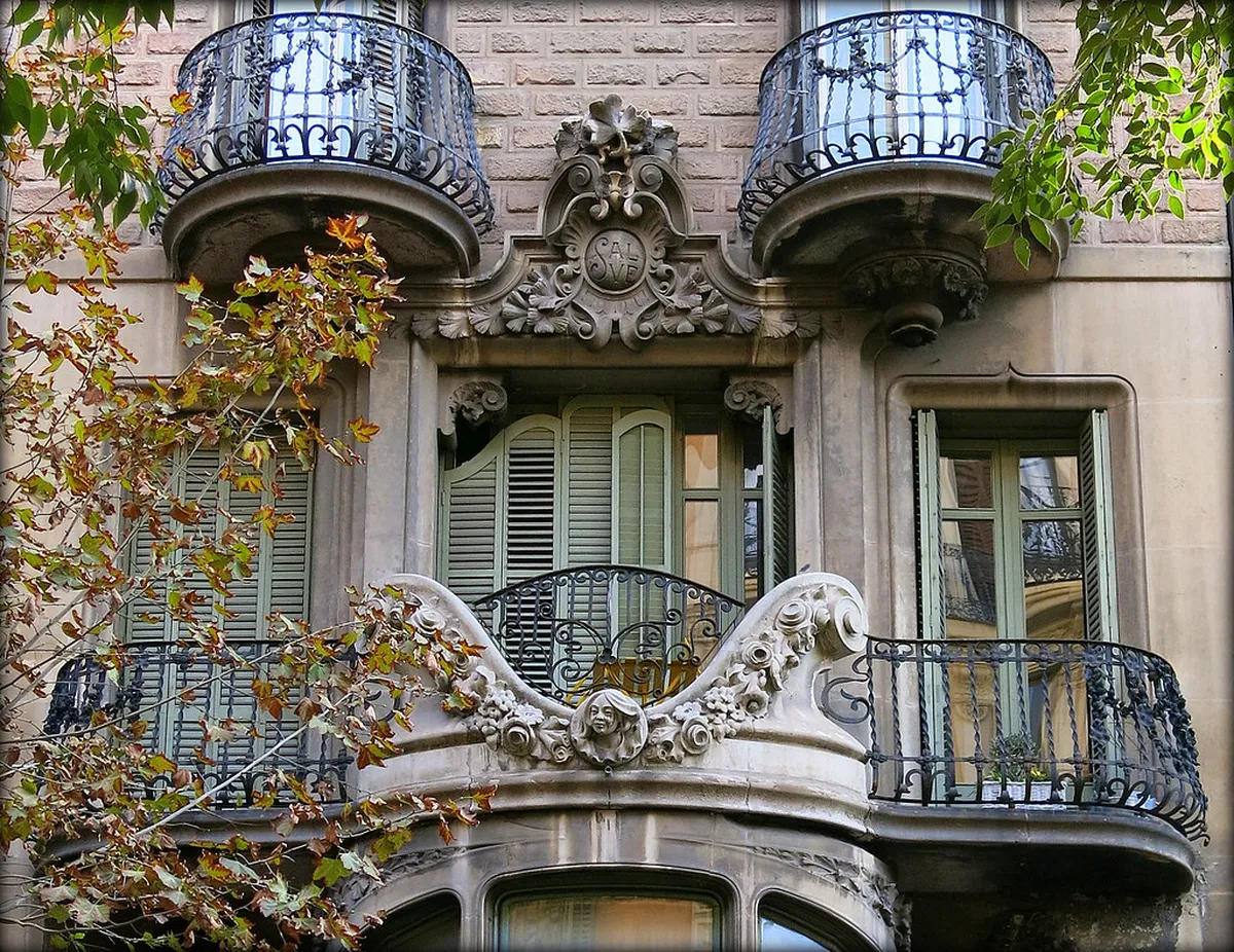 Guide to Barcelona's Modernista Ironwork Masterpieces