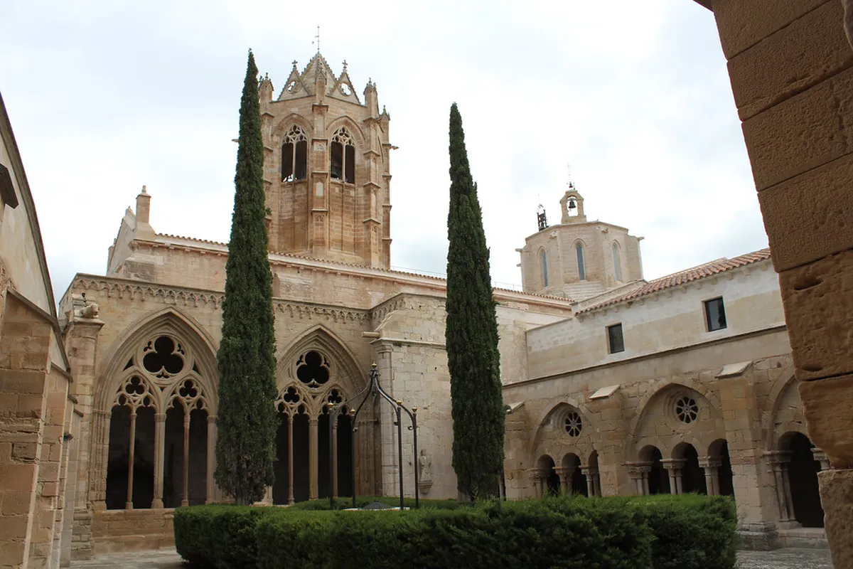 Key Features of Catalan Gothic Style in Barcelona