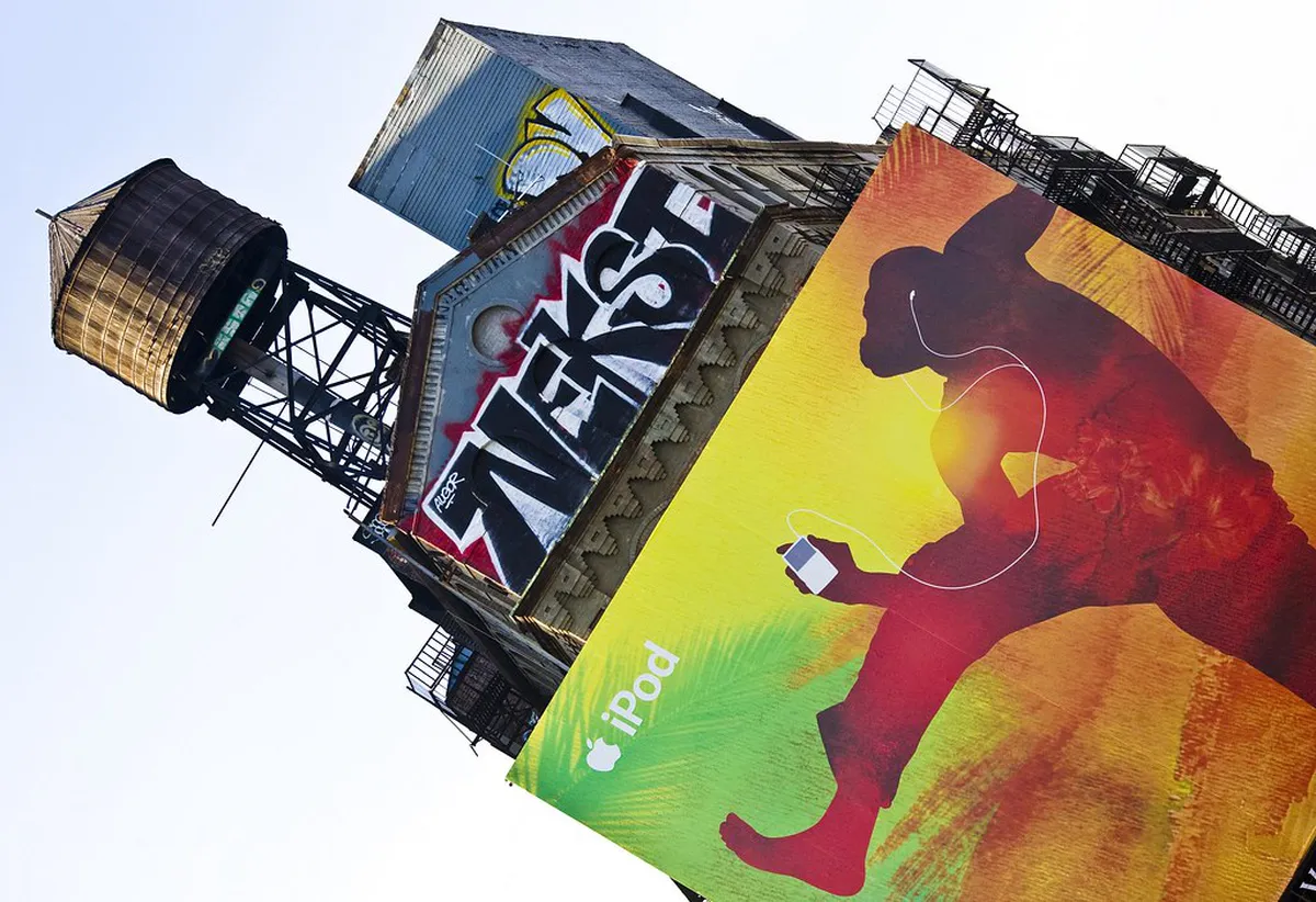 Uncover Secret Architectural Details in Barcelona's Gothic Quarter