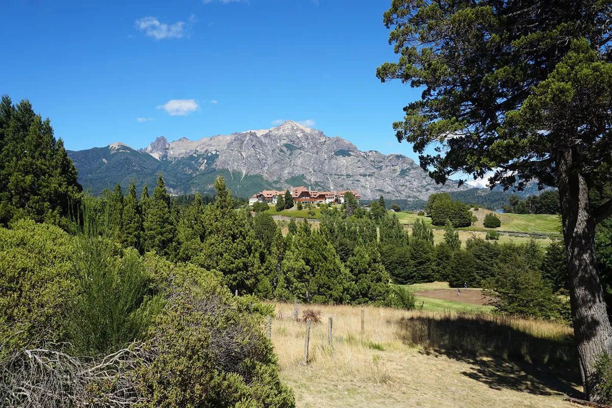 Barcelona: Tours of Famous Modernista Interiors in 2025