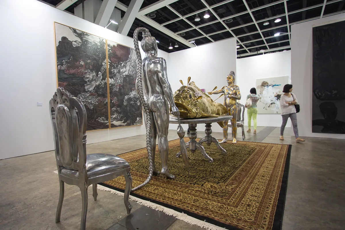 Frank Gehry's Golden Fish Sculpture: Barcelona's Icon