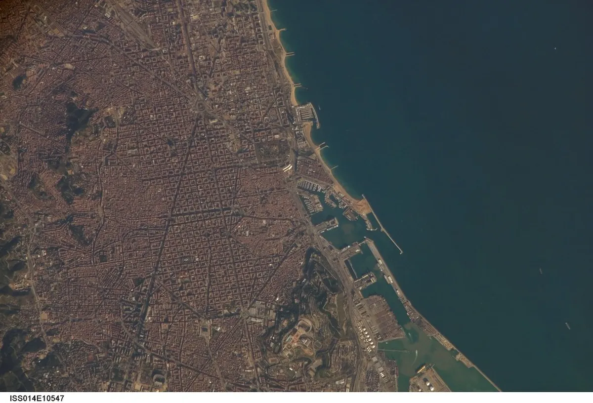 Why Is Eixample a Grid? Barcelona's Urban Masterpiece