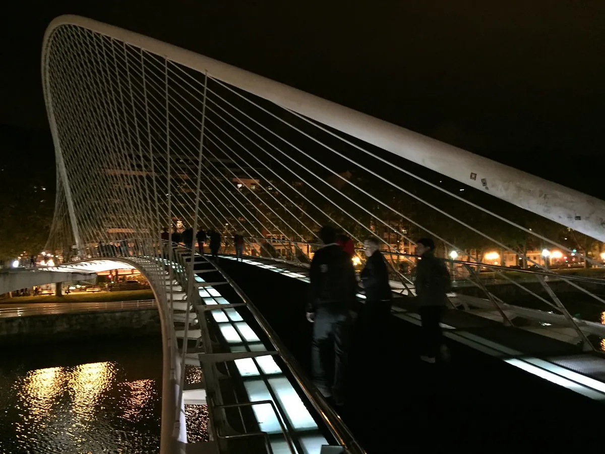 Exploring Bilbao's Iconic Bridges: Architecture Guide