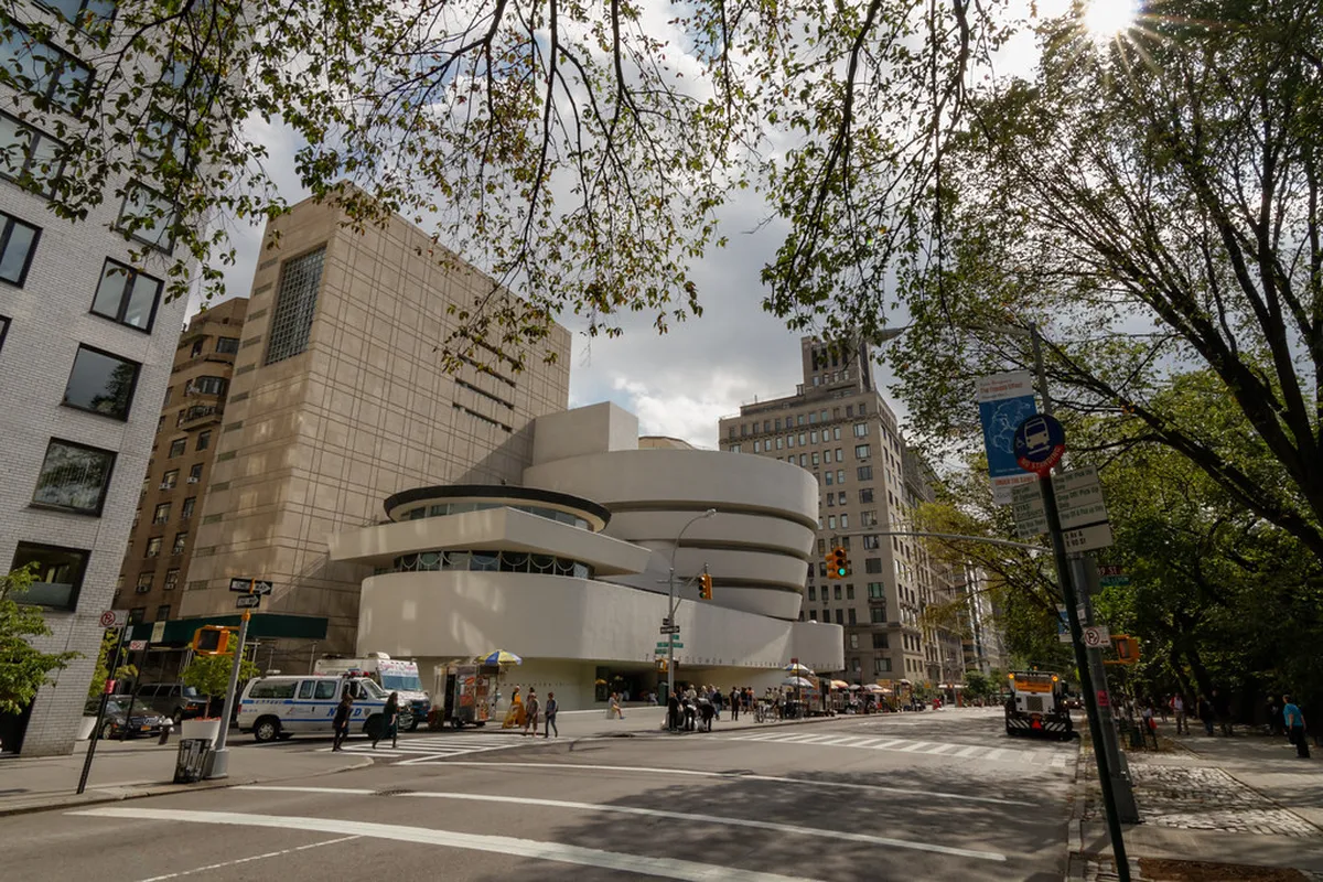 Guggenheim Bilbao Photography Guide: Best Angles for Photos