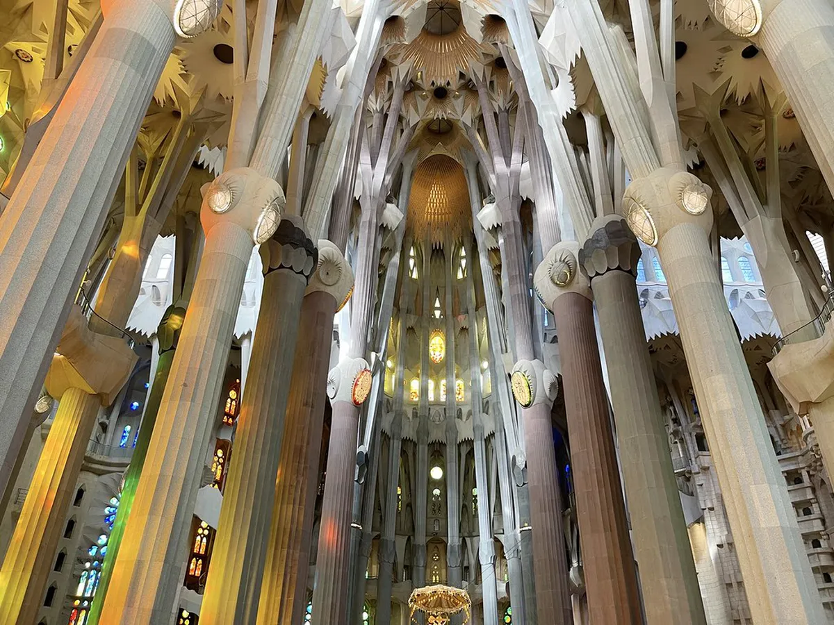 Las Huelgas Monastery: Burgos' Diverse Architecture