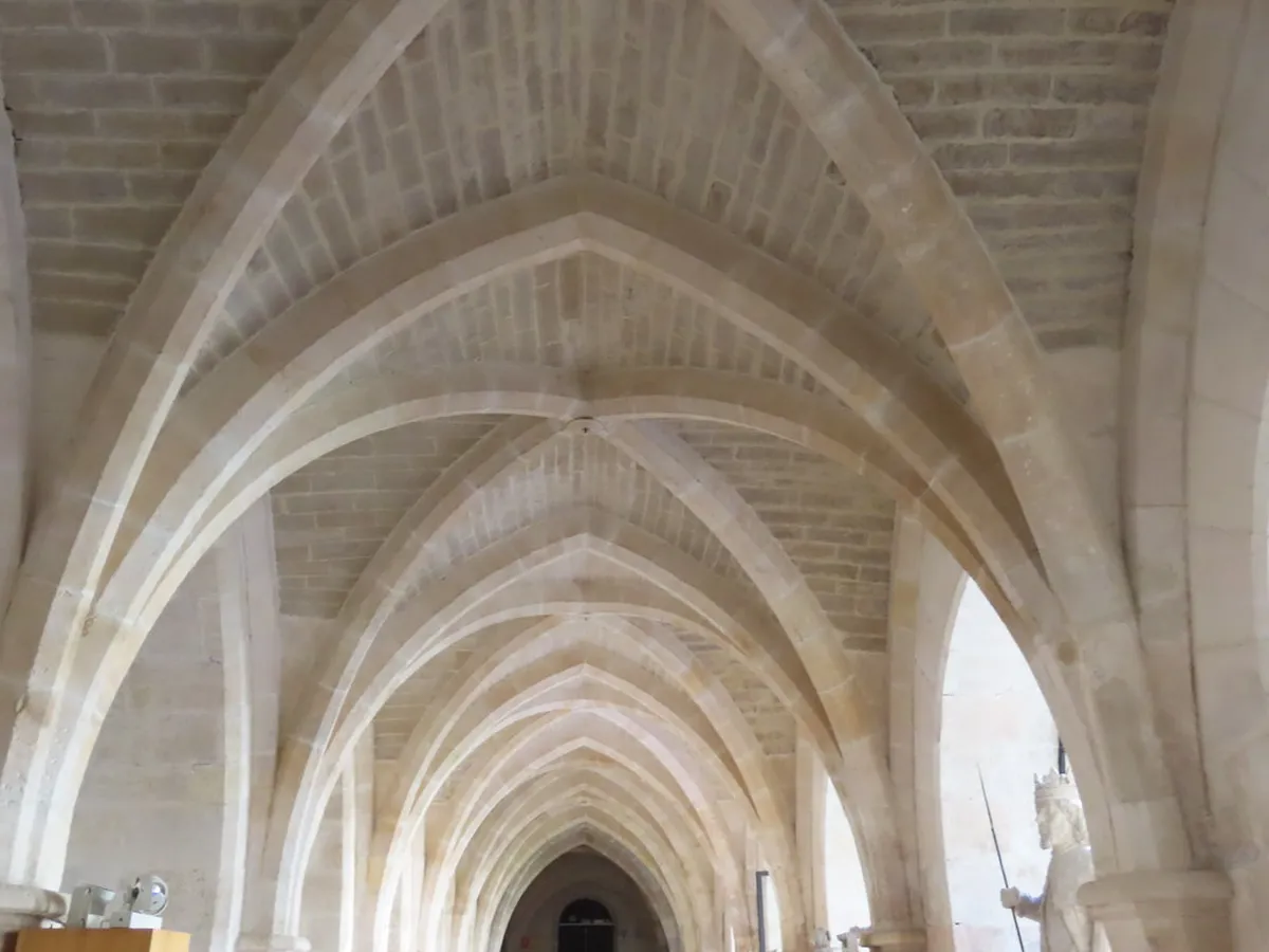 Discover the Best Guided Architecture Tours in Burgos