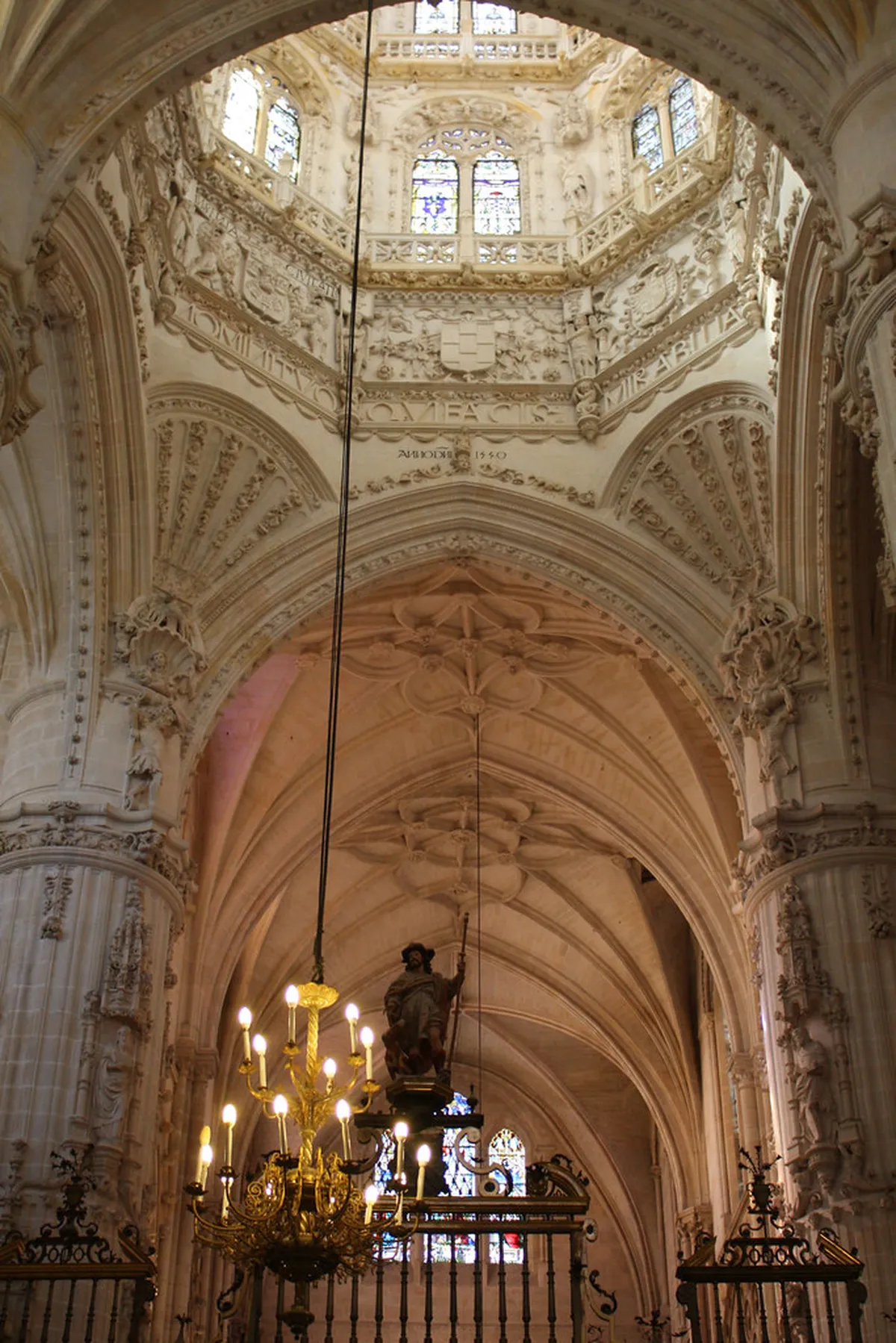 Burgos Cathedral Visiting Hours & Mass Times 2025