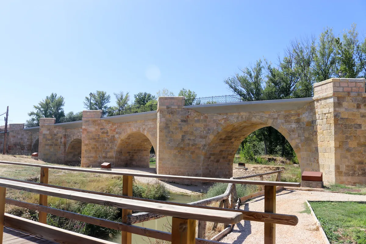 Explore Burgos Historic Bridges: A Walking Guide for 2025