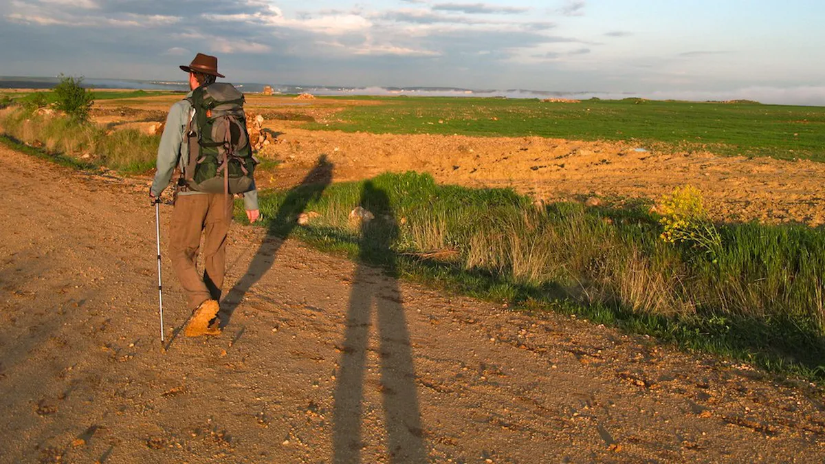 Walk Burgos's Ancient City Walls: History in 2025