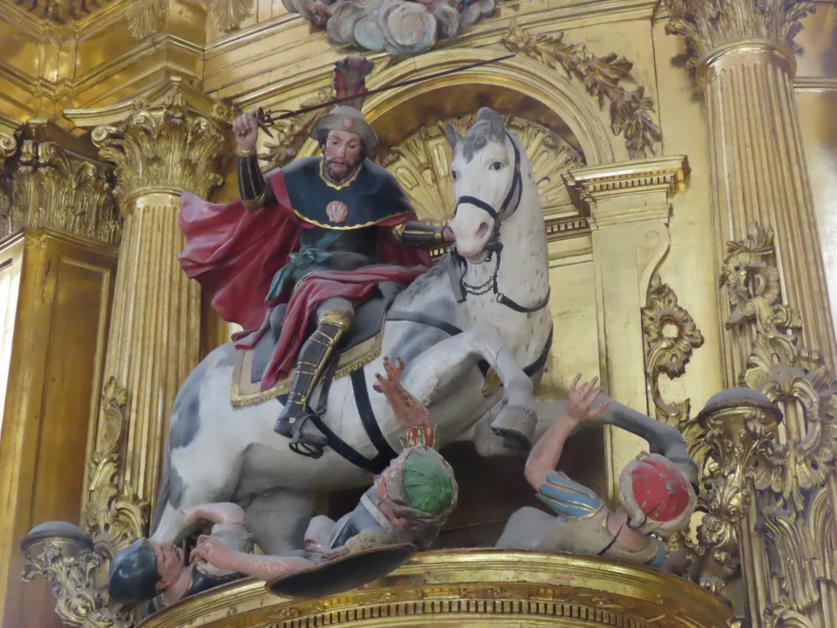 Guide to Burgos Cathedral's Main Altarpiece in 2025