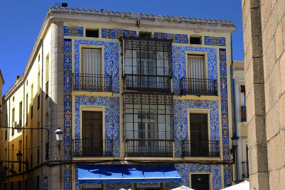 A Balconies of Cáceres Guide: Hidden Architectural Gems