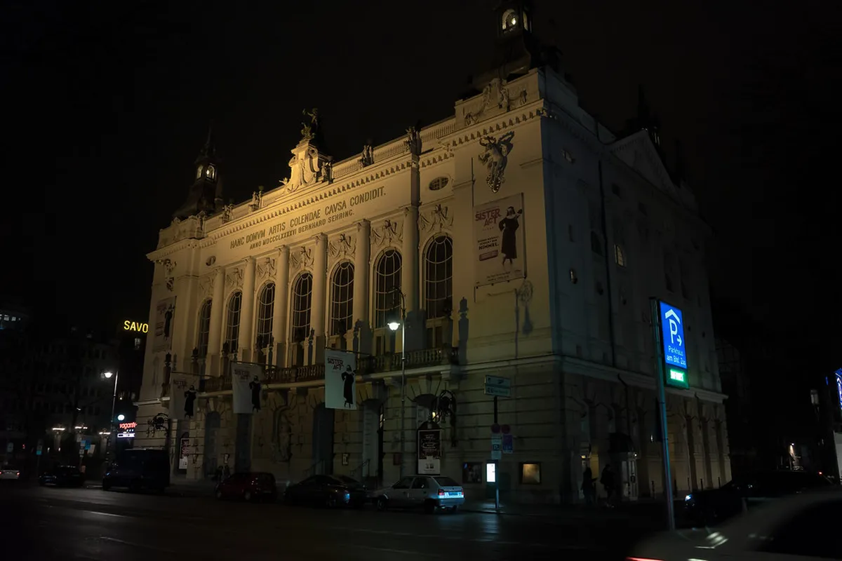 Night Architecture Photography Cáceres: Capture its Magic