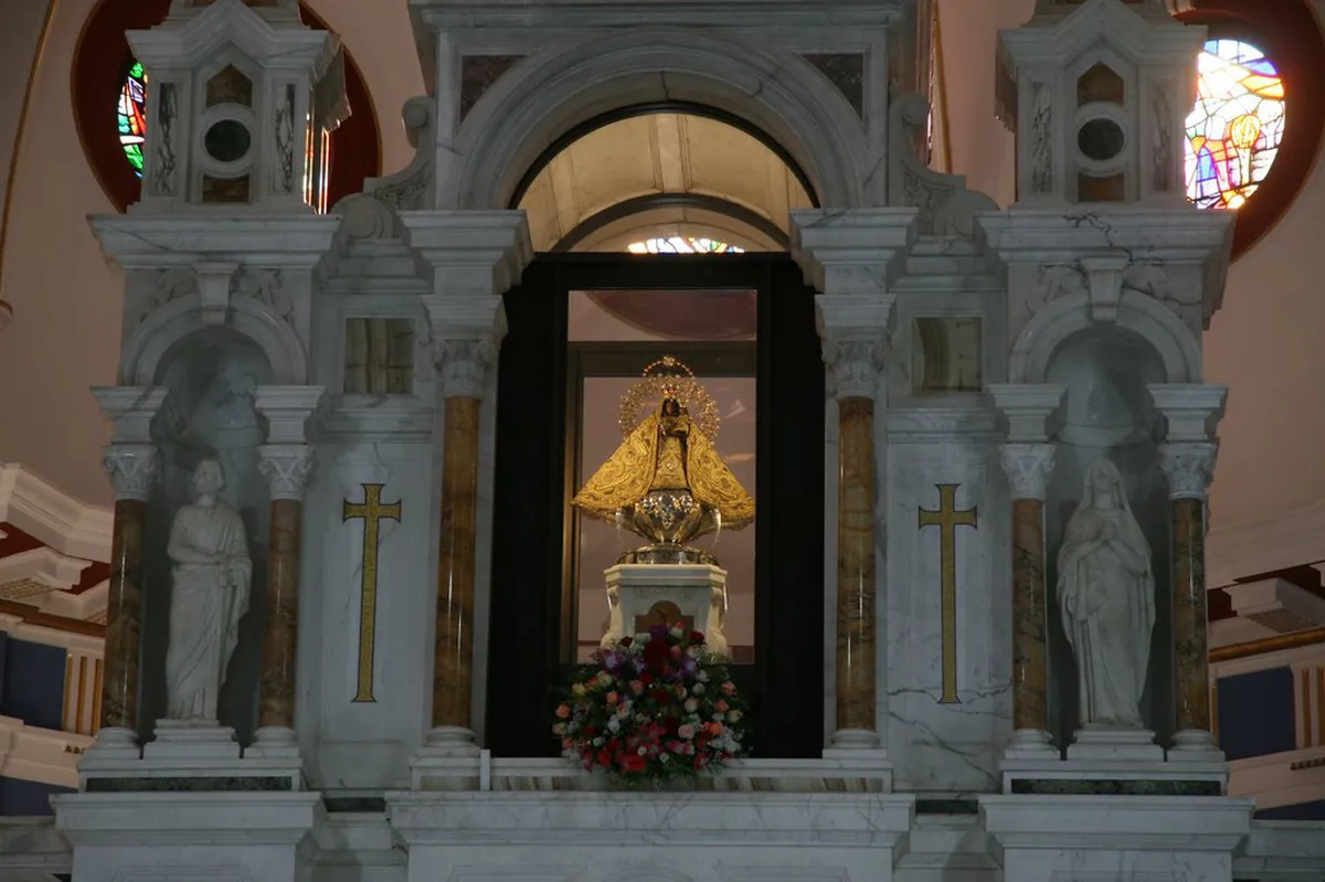 Palacio de los Golfines Visiting Hours & Tips 2025