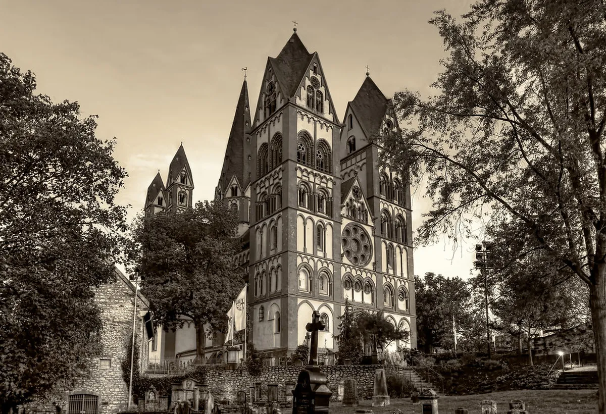 Explore High-End Fuerteventura Homes: Architectural Elements