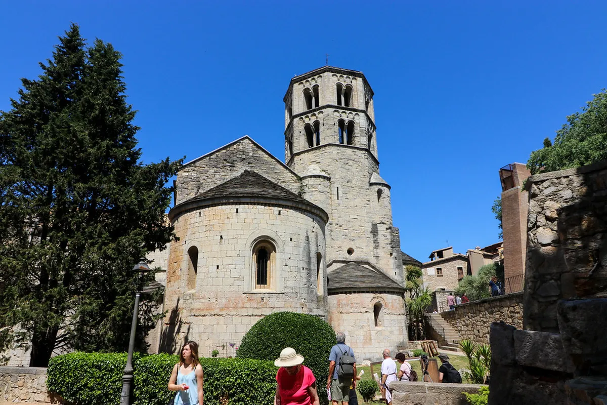 Girona's Romanesque Architecture: Sant Pere de Galligants
