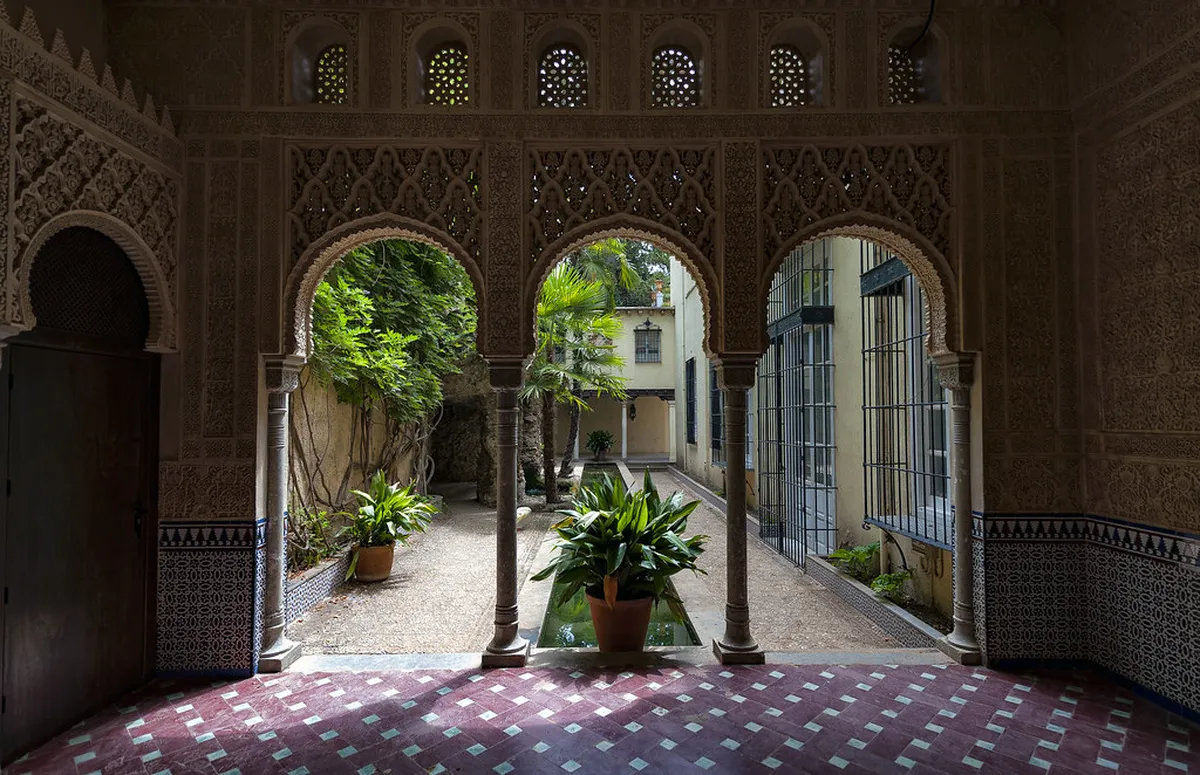Granada Architecture Photography Tips for Stunning Shots