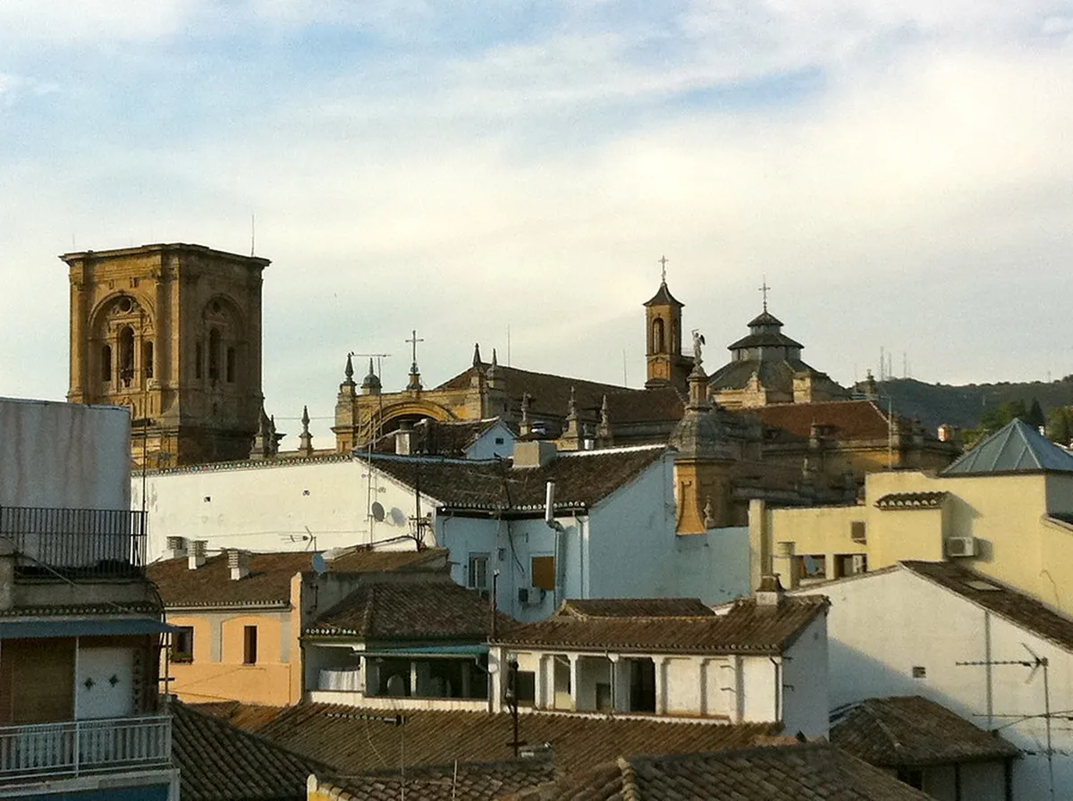 Best Rooftop Views of Granada's Architecture 2025