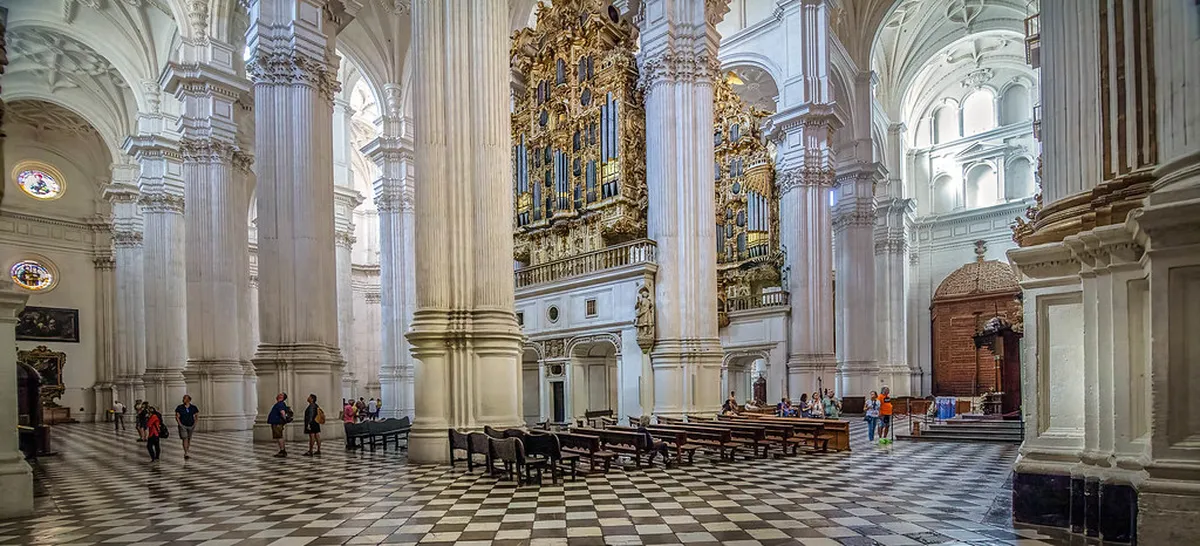 Granada Cathedral: Architectural Styles Explored