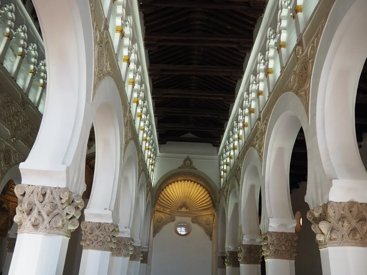 Types of Moorish Arches Found in Granada: A Guide