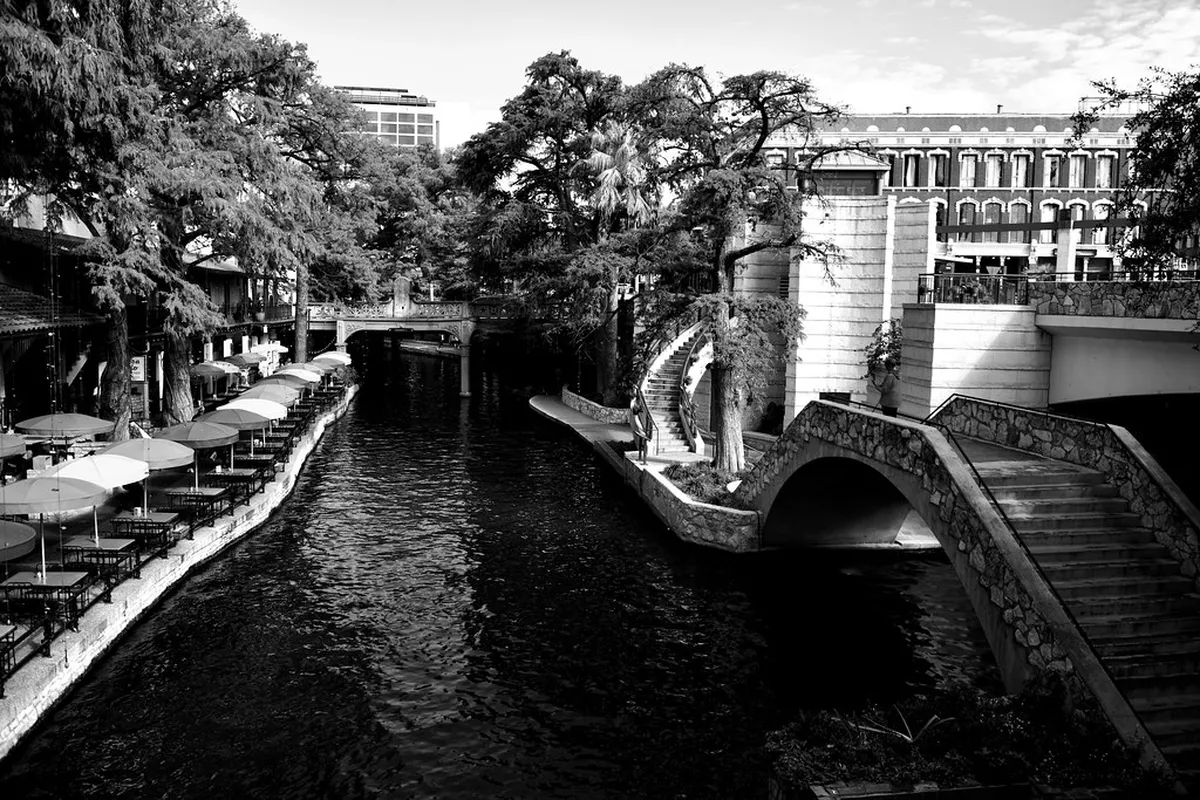 Architectural Guide to Ibiza's La Marina District