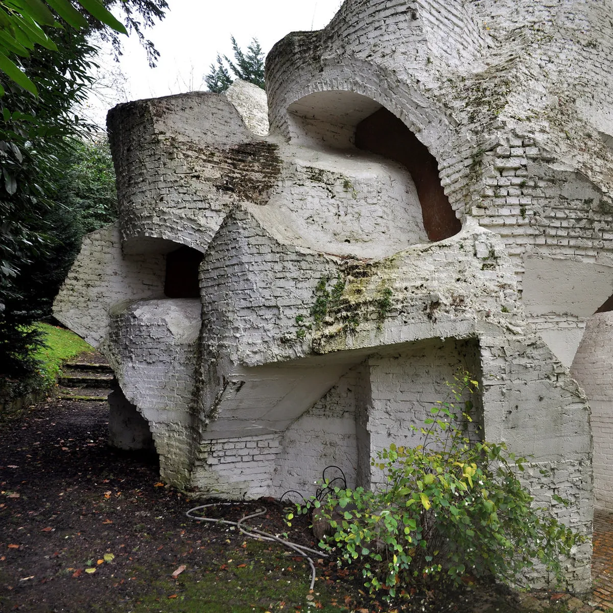 Discover Modernism in Ibiza: Architectural Gems