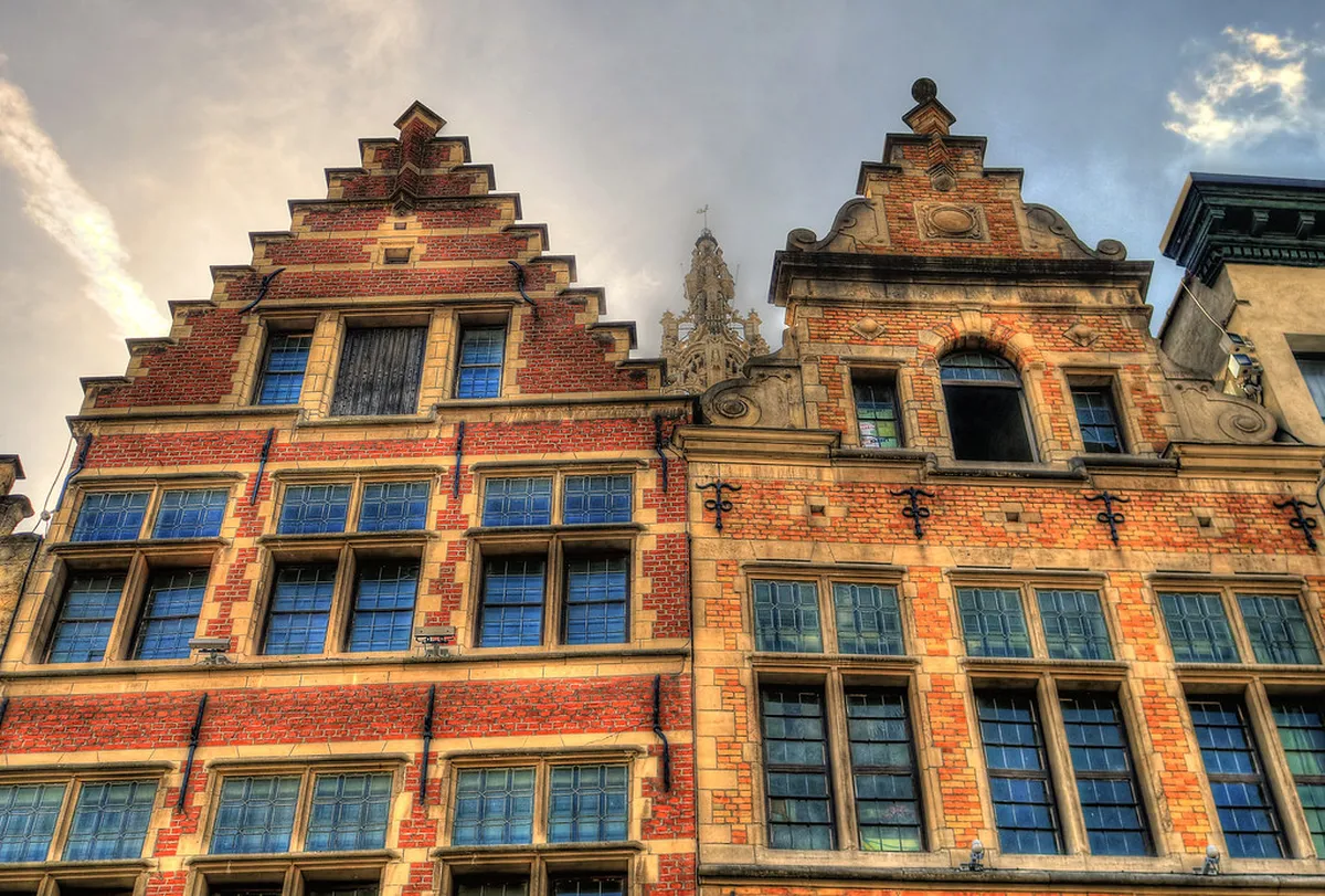 Understanding UNESCO Heritage Site Rules in Dalt Vila