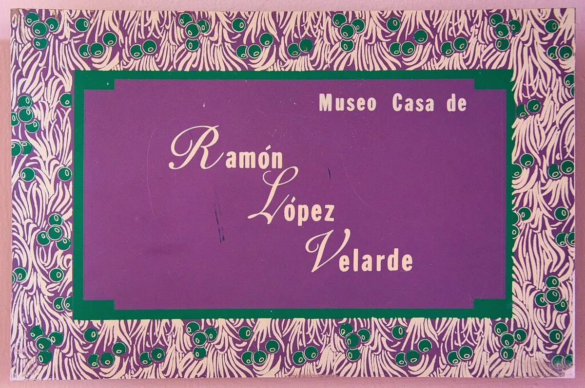 Jerez's Stunning Building Facades: A Photo Guide