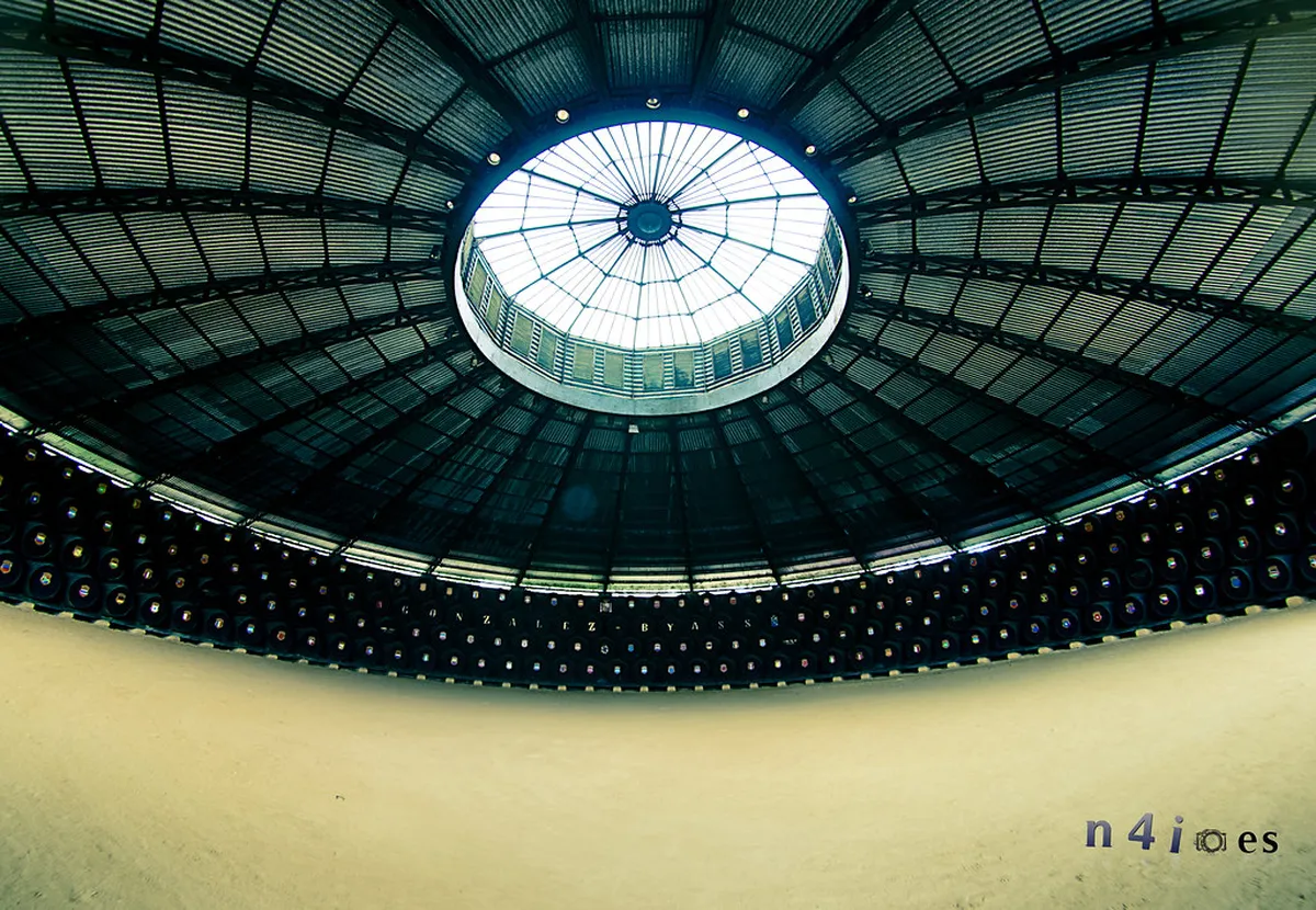 Jerez Bodega Architecture Guide: Sherry & Design in 2025