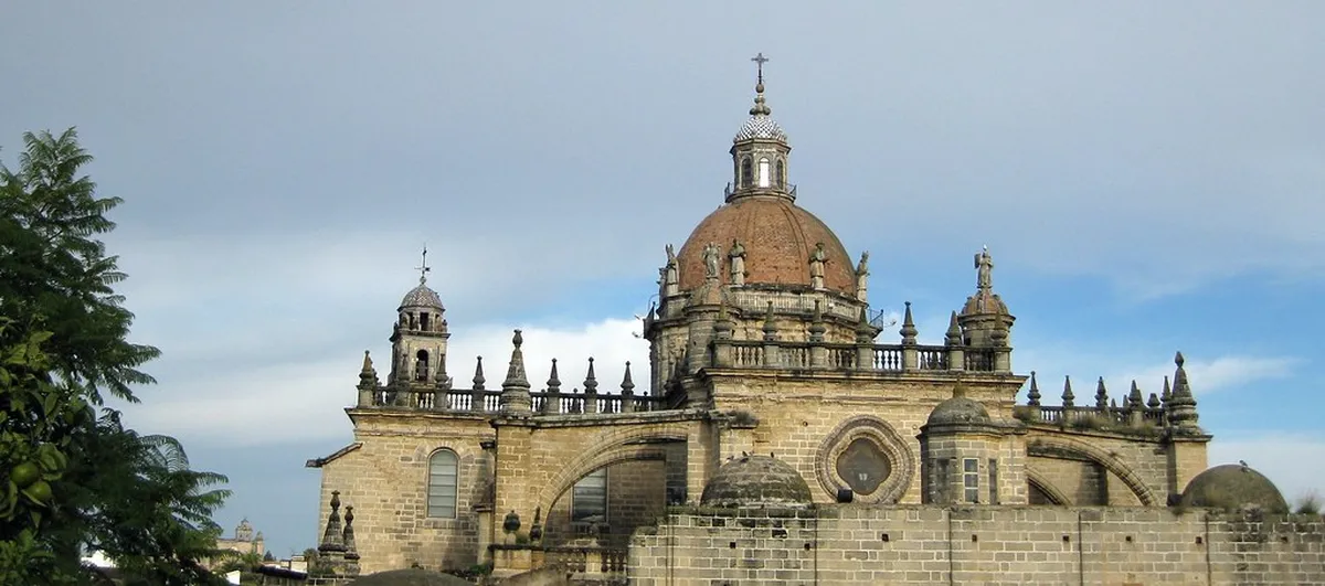 Gothic-Mudejar Fusion: Jerez's San Dionisio Church