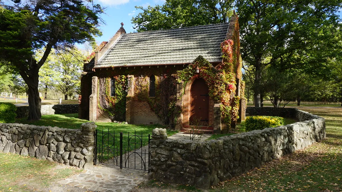 Book Your Palacio Domecq Architectural Tour 2025