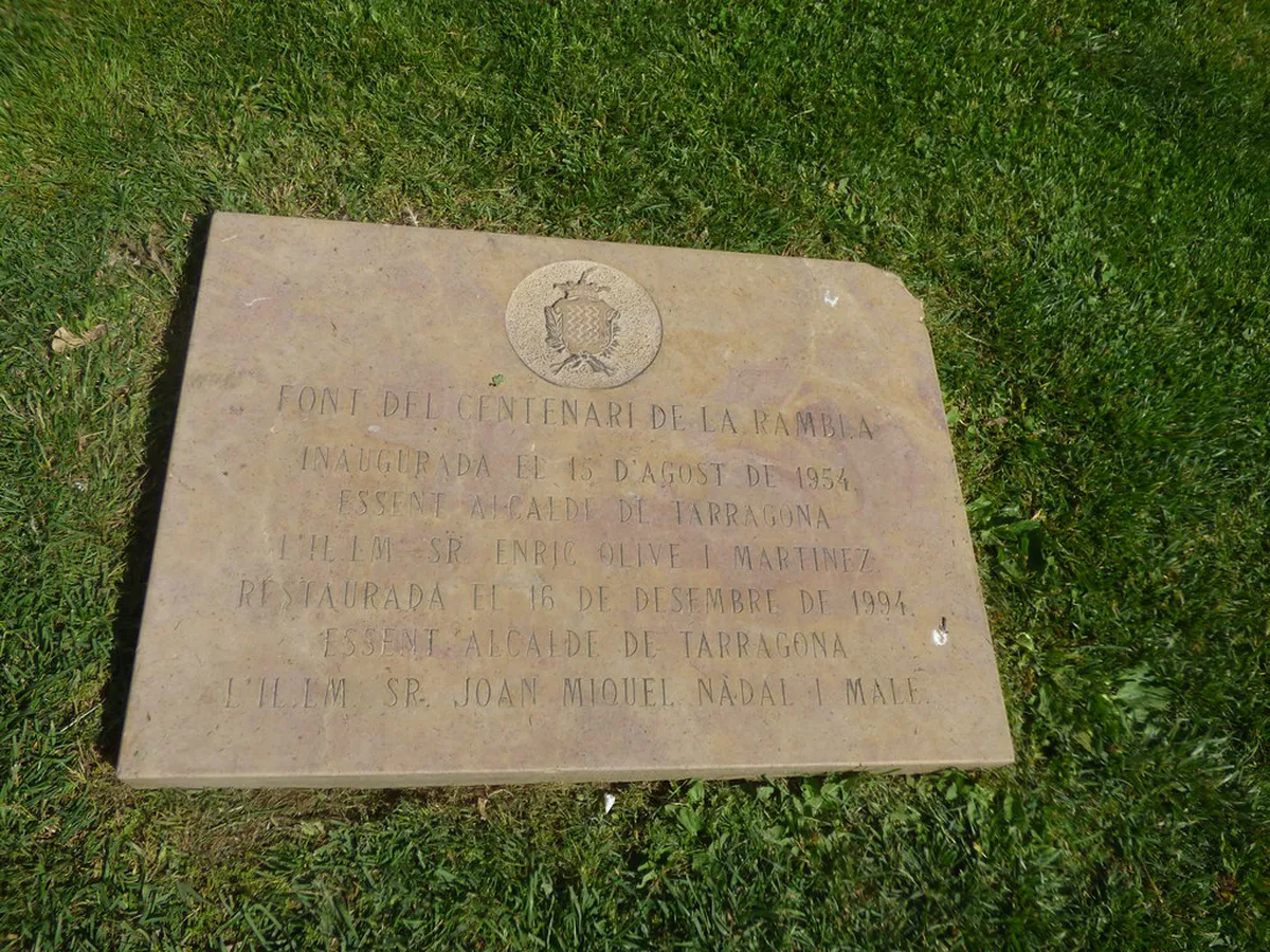 Plaza del Adelantado Architectural Guide 2025